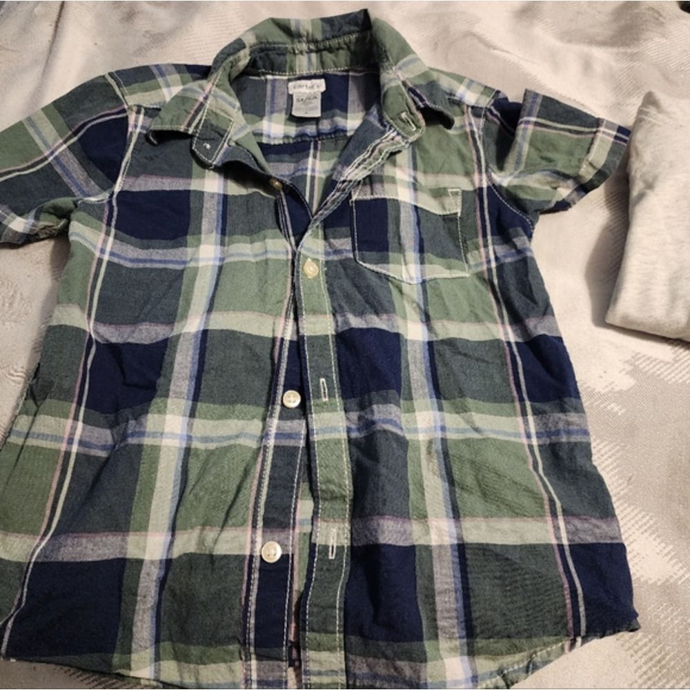 Set of (2) Boys‎ Size 5 Shirts. Plaid and Cream Hoosier. Gently used.